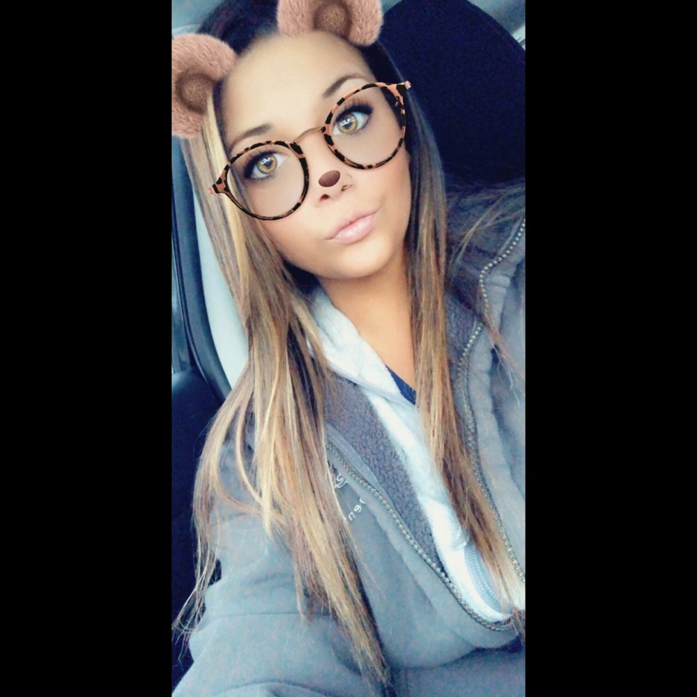 Meet your Posher, Jenna